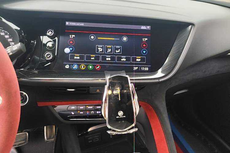 Used Buick Envision 2022 Encore S GS 4x4 Sport Edition Audio And AC Panel