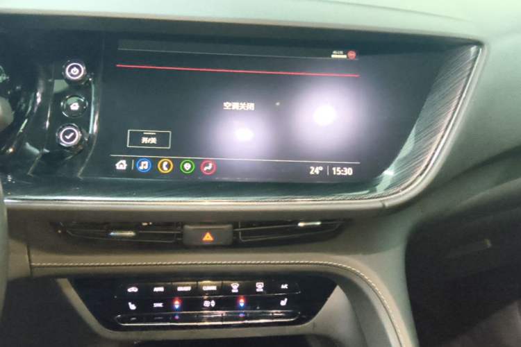 Used Buick Envision 2022 Encore Plus 652T Five-Seat Luxury Model Audio And AC Panel