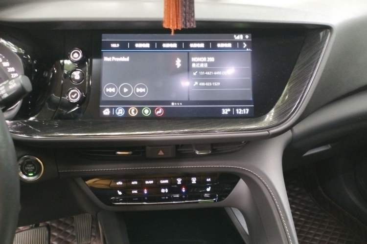 Used Buick Envision 2022 Encore Plus 652T Five-Seat Luxury Model Audio And AC Panel