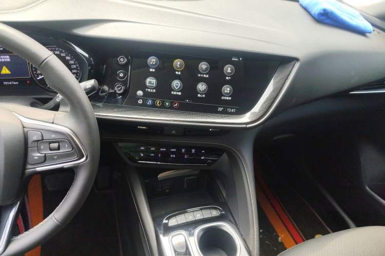 Used Buick Envision 2022 Facelift Encore Plus 552T Five-Seat Luxury Model Audio And AC Panel