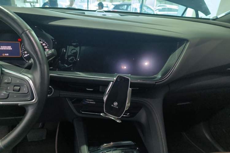 Used Buick Envision 2022 Encore Plus 652T Five-Seat Luxury Model Audio And AC Panel