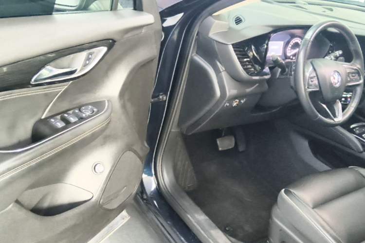 Used Buick Envision 2022 Encore Plus 652T Five-Seat Luxury Model Driver Seat