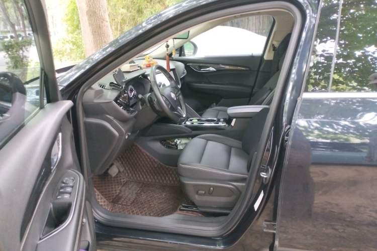 Used Buick Envision 2022 Encore Plus 652T Five-Seat Luxury Model Driver Seat