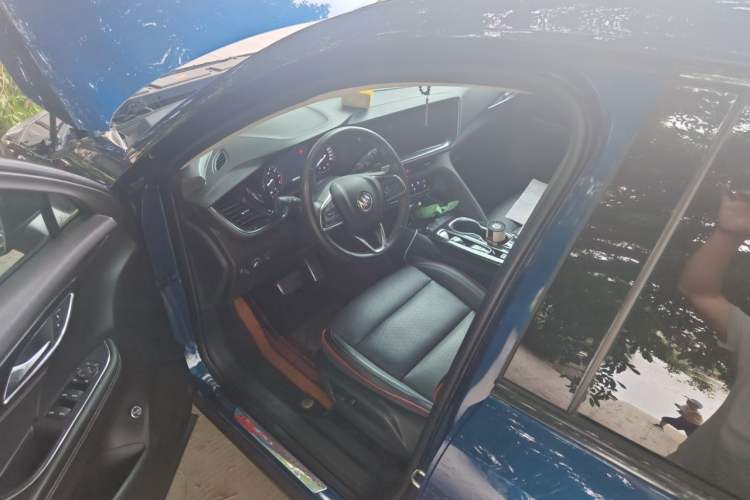 Used Buick Envision 2022 Encore S GS 4x4 Sport Edition Driver Seat