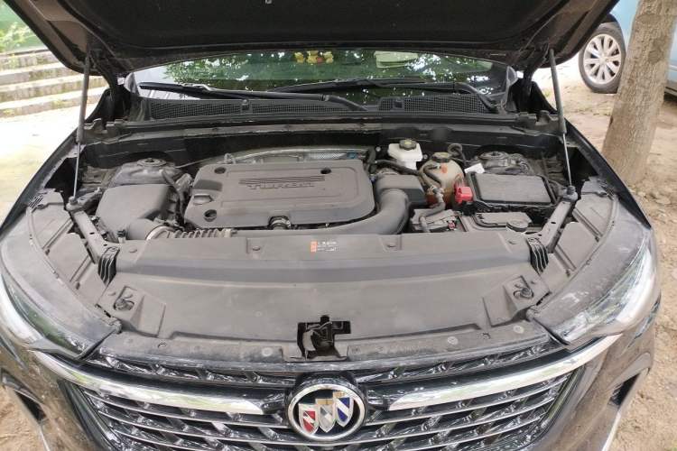Used Buick Envision 2022 Encore Plus 652T Five-Seat Luxury Model Engine Bay