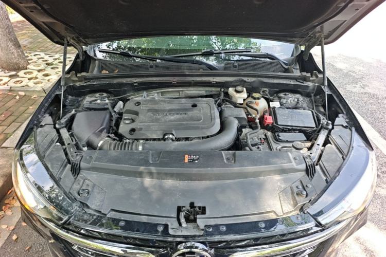Used Buick Envision 2022 Encore Plus 652T Five-Seat Luxury Model Engine Bay