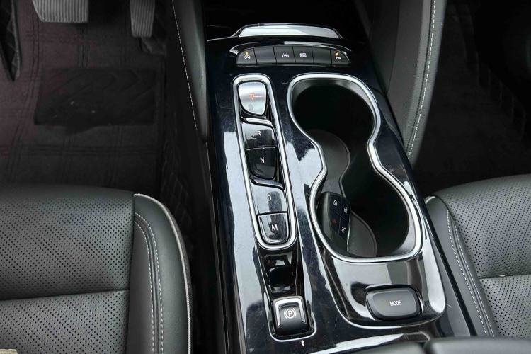 Used Buick Envision 2022 Facelift Encore S 652T Two-Wheel-Drive Luxury Model Gear Lever