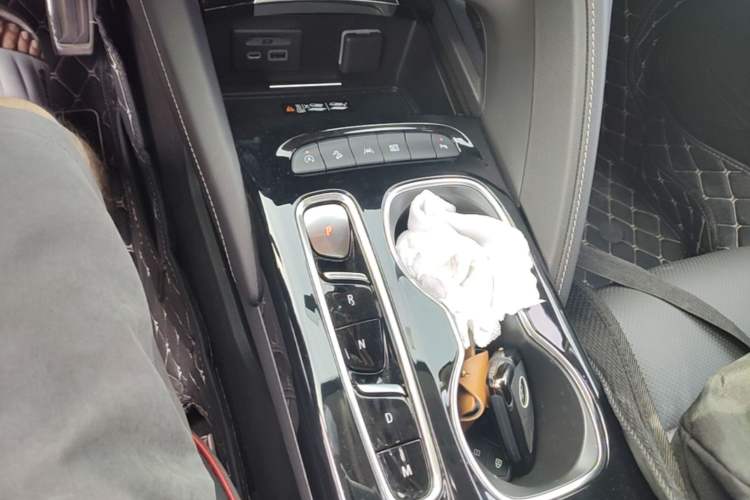 Used Buick Envision 2022 Facelift Encore S GS 4x4 Sport Edition Gear Lever