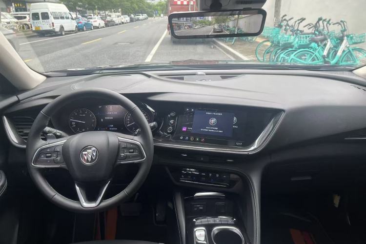 Used Buick Envision 2022 Encore Plus 552T Five-Seat Luxury Model Interior 1