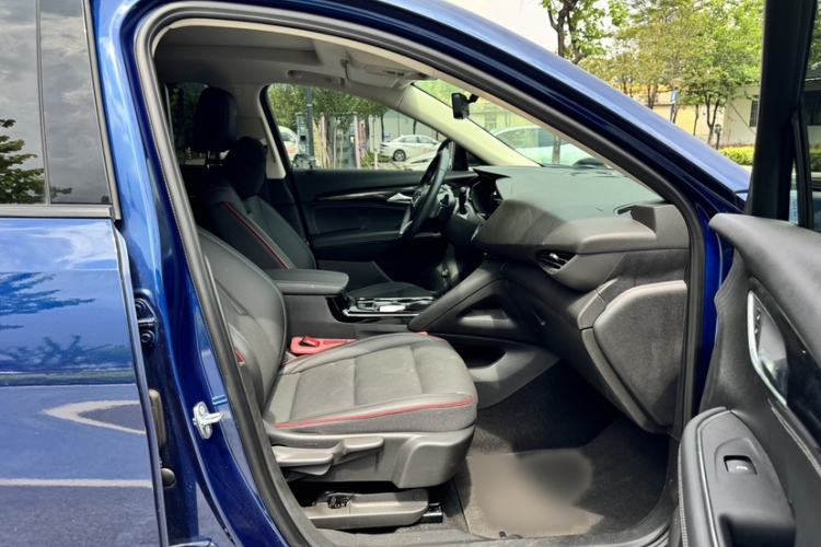 Used Buick Envision 2022 Encore S GS 4x4 Sport Edition Interior 5