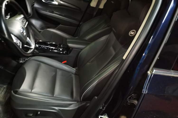 Used Buick Envision 2022 Encore Plus 552T Five-Seat Luxury Model Left Front Seat