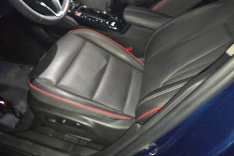 Used Buick Envision 2022 Encore S GS Two-Wheel Drive Smart & Sporty Model Left Front Seat
