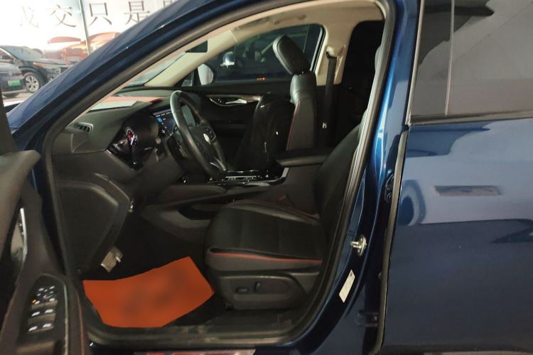 Used Buick Envision 2022 Encore S GS 4x4 Sport Edition Left Front Seat