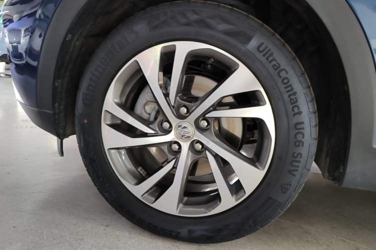 Used Buick Envision 2022 Facelift Encore S 652T Two-Wheel-Drive Luxury Model Left Front Wheel Hub