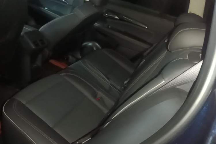 Used Buick Envision 2022 Encore Plus 552T Five-Seat Luxury Model Left Rear Seat