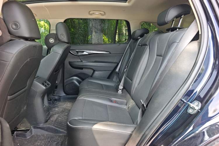 Used Buick Envision 2022 Encore Plus 652T Five-Seat Luxury Model Left Rear Seat