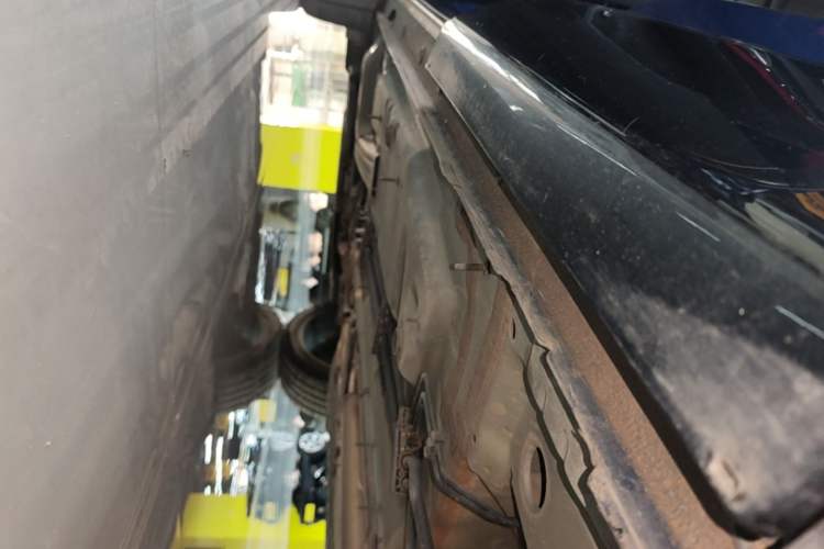 Used Buick Envision 2022 Encore S GS 4x4 Sport Edition Left Side Sill