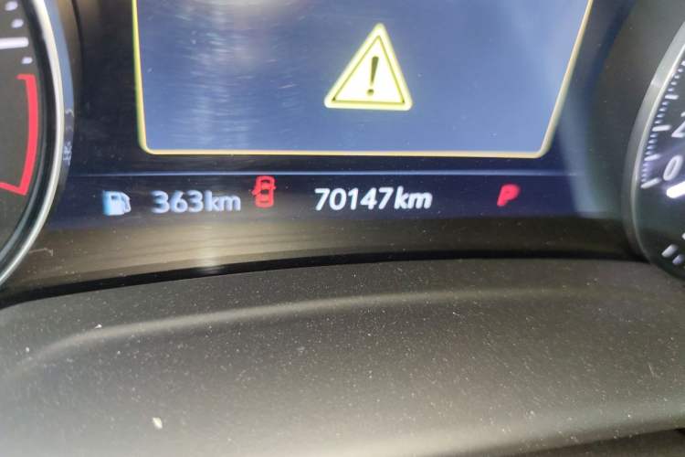 Used Buick Envision 2022 Facelift Encore Plus 552T Five-Seat Luxury Model Odometer Close Up