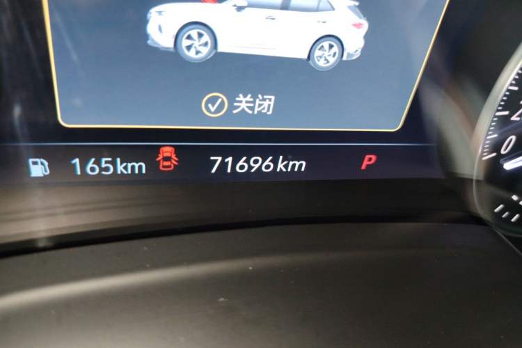 Used Buick Envision 2022 Encore Plus 652T Five-Seat Luxury Model Odometer Close Up