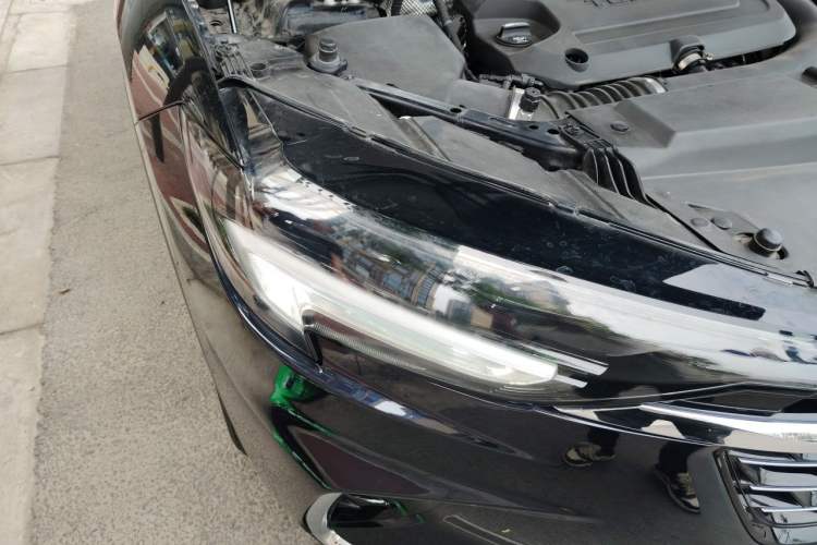Used Buick Envision 2022 Encore Plus 652T Five-Seat Luxury Model Right Front Headlight