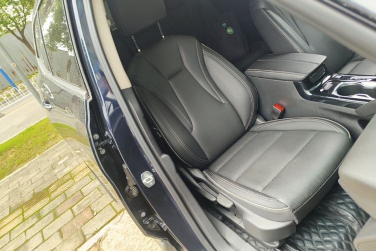 Used Buick Envision 2022 Encore Plus 652T Five-Seat Luxury Model Right Front Seat