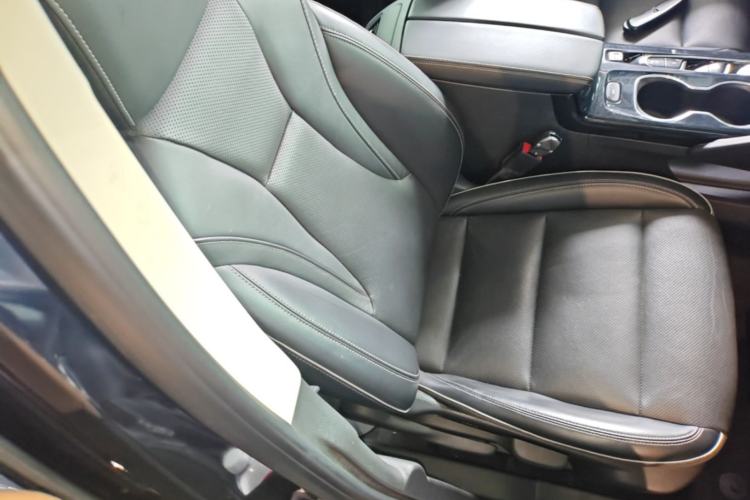 Used Buick Envision 2022 Encore Plus 652T Five-Seat Luxury Model Right Front Seat