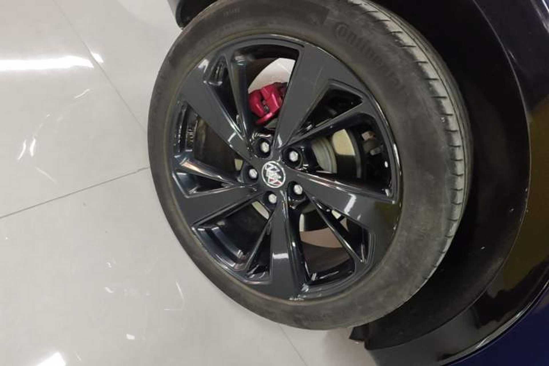 Used Buick Envision 2022 Encore S GS 4x4 Sport Edition Right Rear Wheel Hub