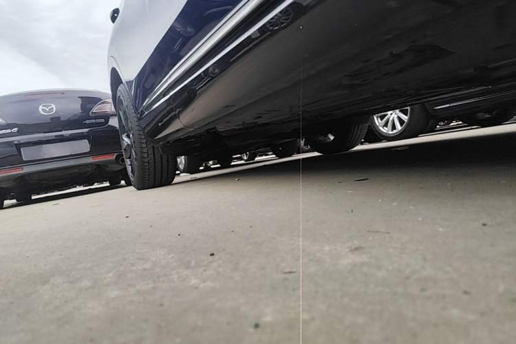 Used Buick Envision 2022 Encore S GS 4x4 Sport Edition Right Side Sill