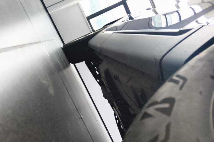 Used Buick Envision 2022 Encore Plus 652T Five-Seat Luxury Model Right Side Sill