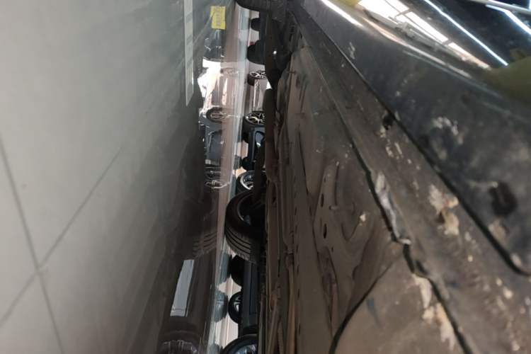 Used Buick Envision 2022 Encore S GS 4x4 Sport Edition Right Side Sill