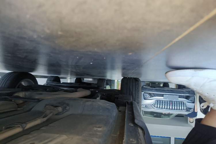 Used Buick Envision 2022 Encore Plus 652T Five-Seat Luxury Model Right Side Sill