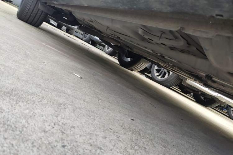 Used Buick Envision 2022 Facelift Encore S GS 4x4 Sport Edition Right Side Sill