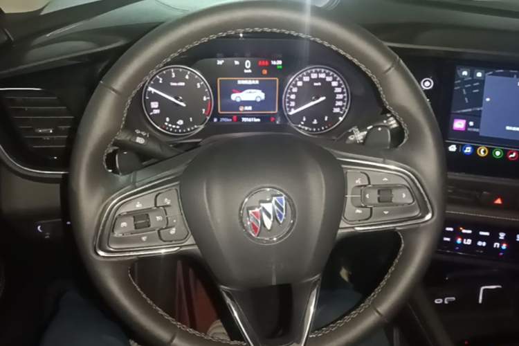 Used Buick Envision 2022 Encore Plus 552T Five-Seat Luxury Model Steering Wheel