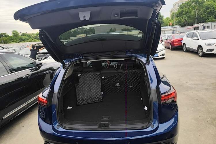 Used Buick Envision 2022 Encore S GS 4x4 Sport Edition Trunk