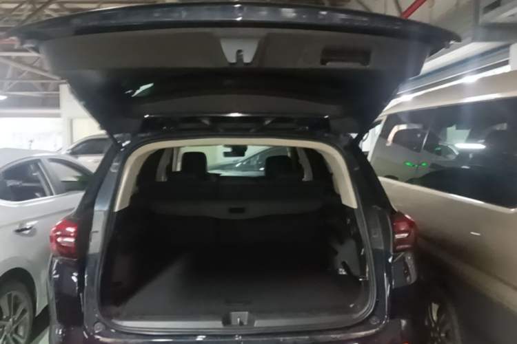Used Buick Envision 2022 Encore Plus 552T Five-Seat Luxury Model Trunk