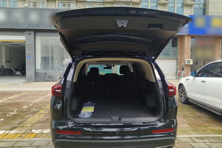 Used Buick Envision 2022 Encore Plus 652T Five-Seat Luxury Model Trunk