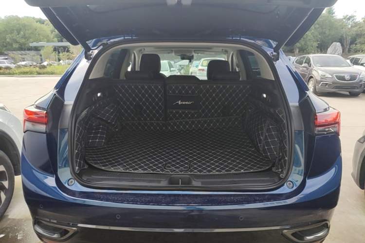 Used Buick Envision 2022 Facelift Encore S GS 4x4 Sport Edition Trunk