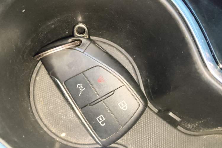 Used Buick Envision 2022 Encore Plus 652T Five-Seat Luxury Model Vehicle Key