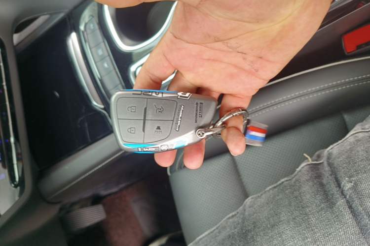 Used Buick Envision 2022 Encore Plus 652T Five-Seat Luxury Model Vehicle Key