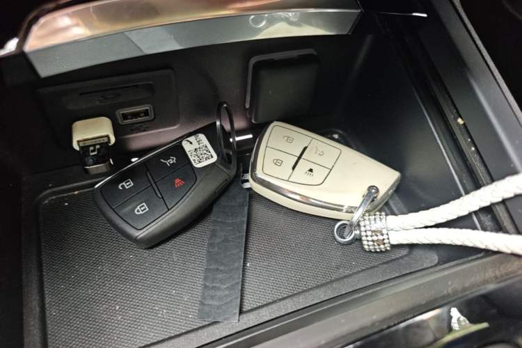 Used Buick Envision 2022 Encore Plus 652T Five-Seat Luxury Model Vehicle Key