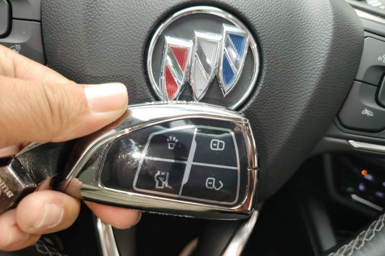 Used Buick Envision 2022 Encore Plus 652T Five-Seat Luxury Model Vehicle Key