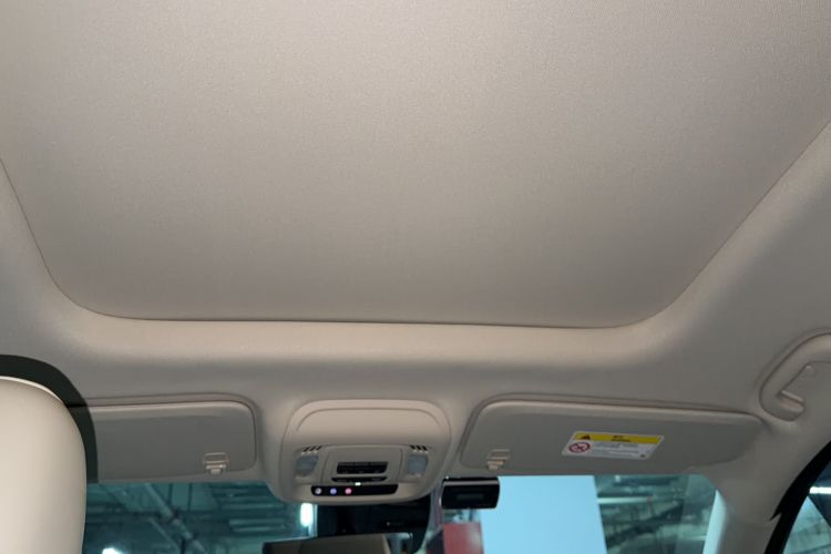 Used Buick Envision 2022 Encore Plus Avenir Aivia 7-Seater Edition Headliner