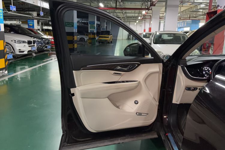 Used Buick Envision 2022 Encore Plus Avenir Aivia 7-Seater Edition Interior 2
