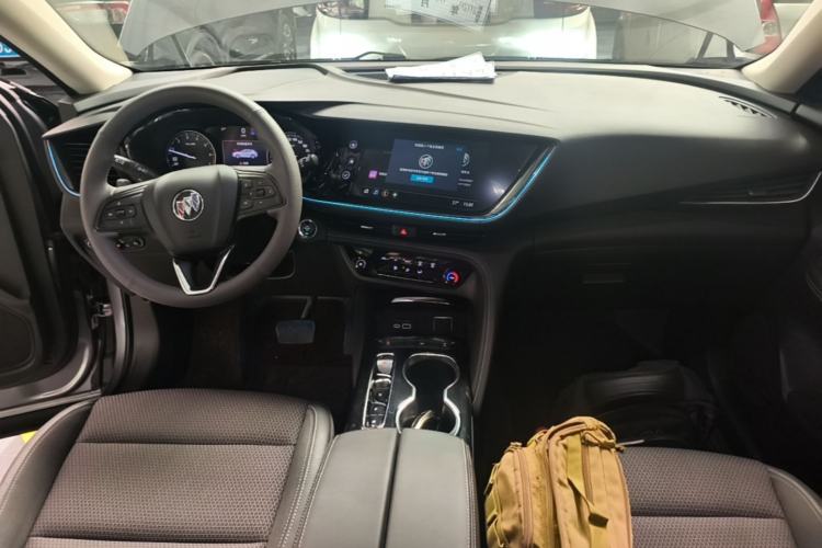 Used Buick Envision 2022 Facelift Encore S 552T Two-Wheel Drive Elite Model Center Console