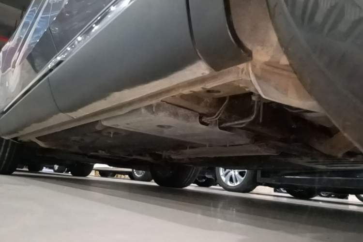 Used Buick Envision 2022 Encore S 552T Two-Wheel-Drive Luxury Model Chassis Rear Left