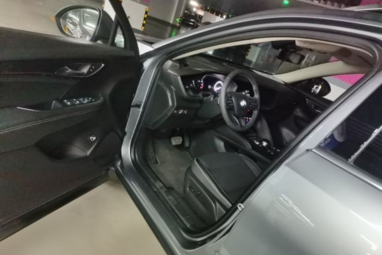 Used Buick Envision 2022 Encore Plus 652T Five-Seat All-Wheel-Drive Luxury Model Driver Seat