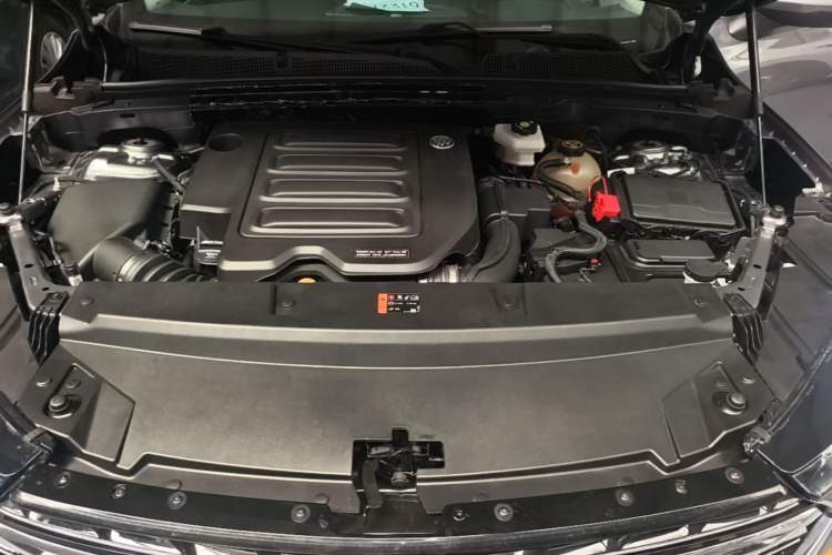 Used Buick Envision 2022 Facelift Encore S 552T Two-Wheel Drive Elite Model Engine Bay