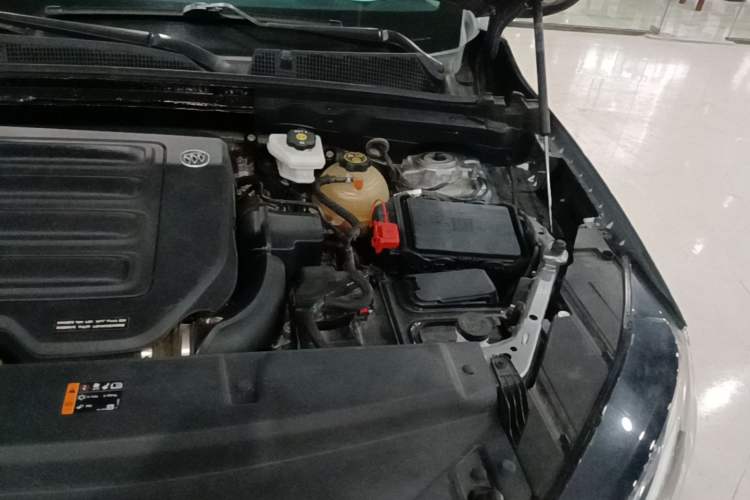 Used Buick Envision 2022 Encore S 552T Two-Wheel-Drive Luxury Model Engine Bay Left
