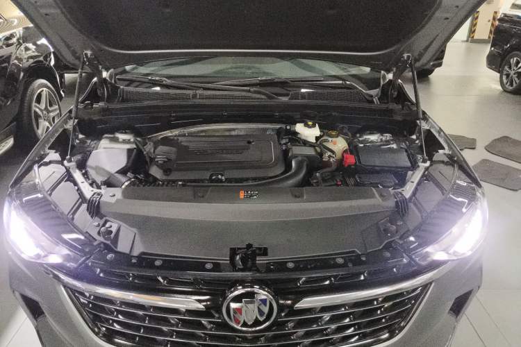 Used Buick Envision 2022 Encore Plus 652T Five-Seat Luxury Model Engine Bay
