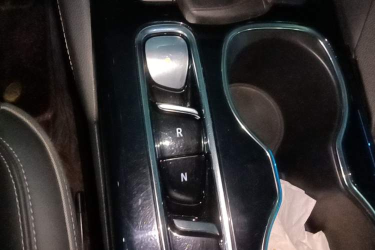 Used Buick Envision 2022 Encore S 552T Two-Wheel-Drive Luxury Model Gear Lever